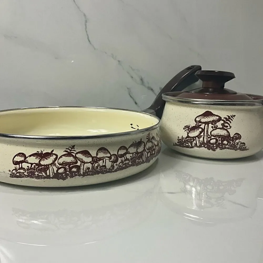VINTAGE RARE Brown Speckled Mushroom Enamelware Pan Set